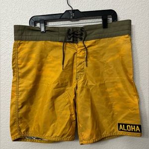 BIRDWELL Beach Britches Limited Edition 311 Aloha Gold Board Shorts Size 34.